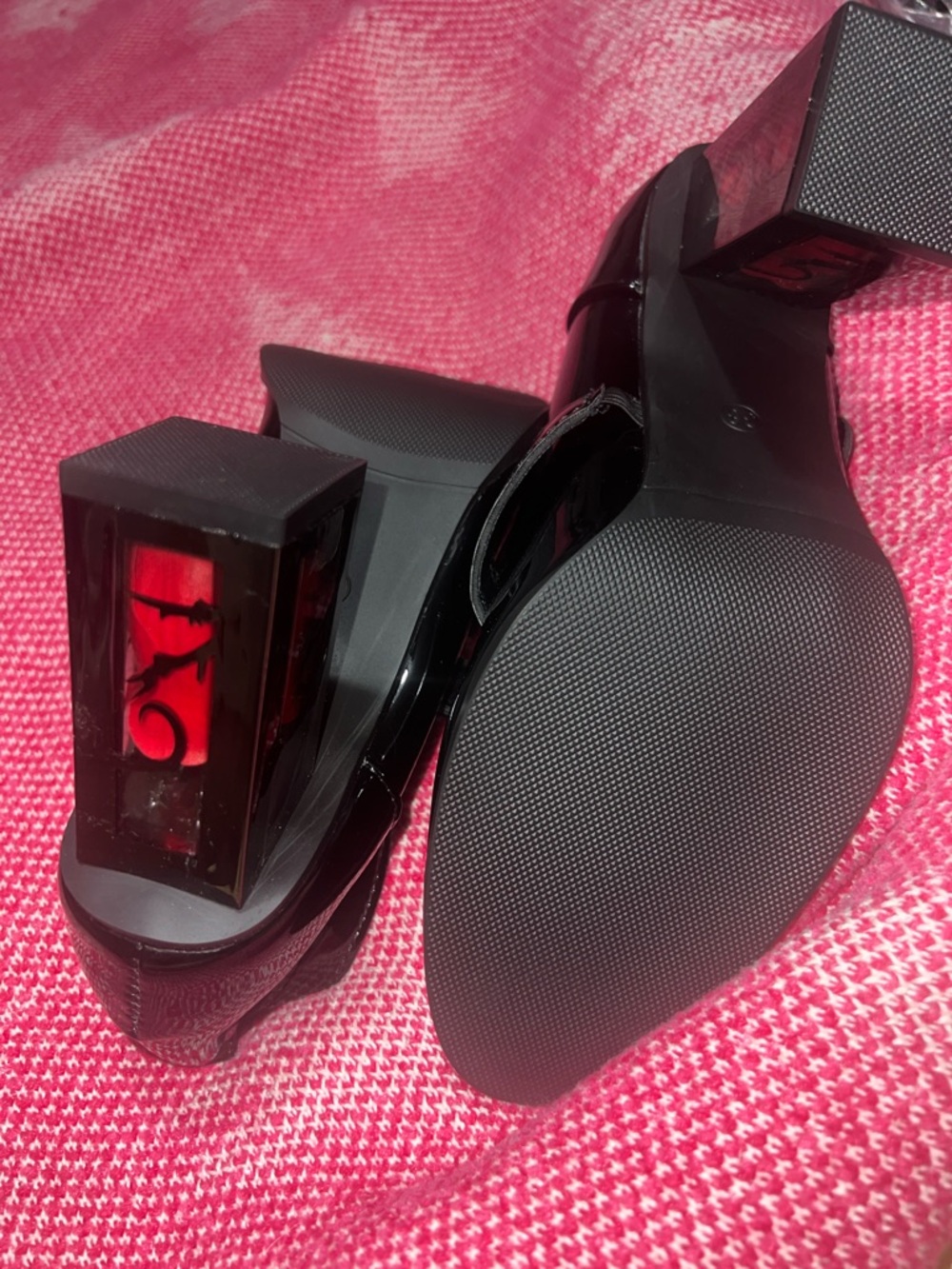 Black Patent Mary Jane Ankle-Strap with Red Gems and Rose Heeled Accent Sz.38 EU - Picture 6 of 9